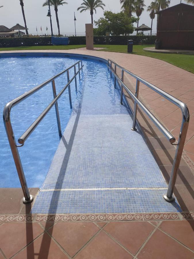 Luxury House 110 M2 On The Beach, Pool, Parking Torremolinos Kültér fotó