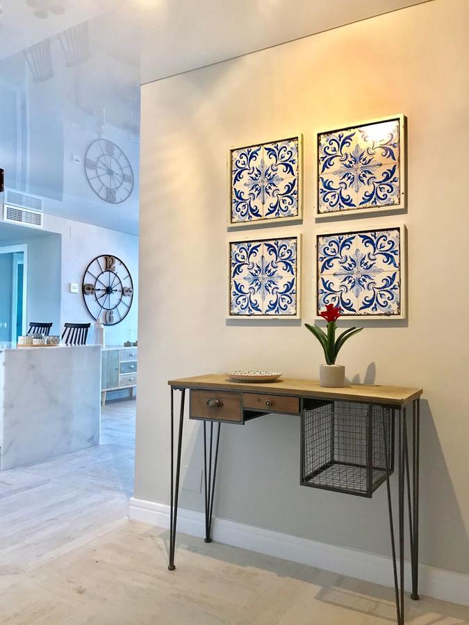 Luxury House 110 M2 On The Beach, Pool, Parking Torremolinos Kültér fotó