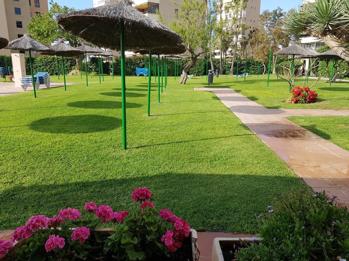 Luxury House 110 M2 On The Beach, Pool, Parking Torremolinos Kültér fotó