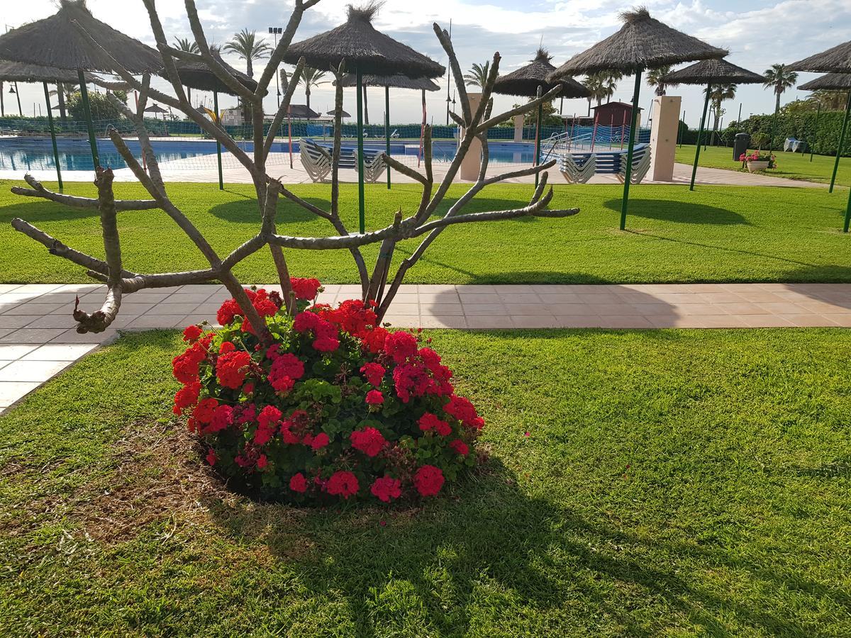 Luxury House 110 M2 On The Beach, Pool, Parking Torremolinos Kültér fotó